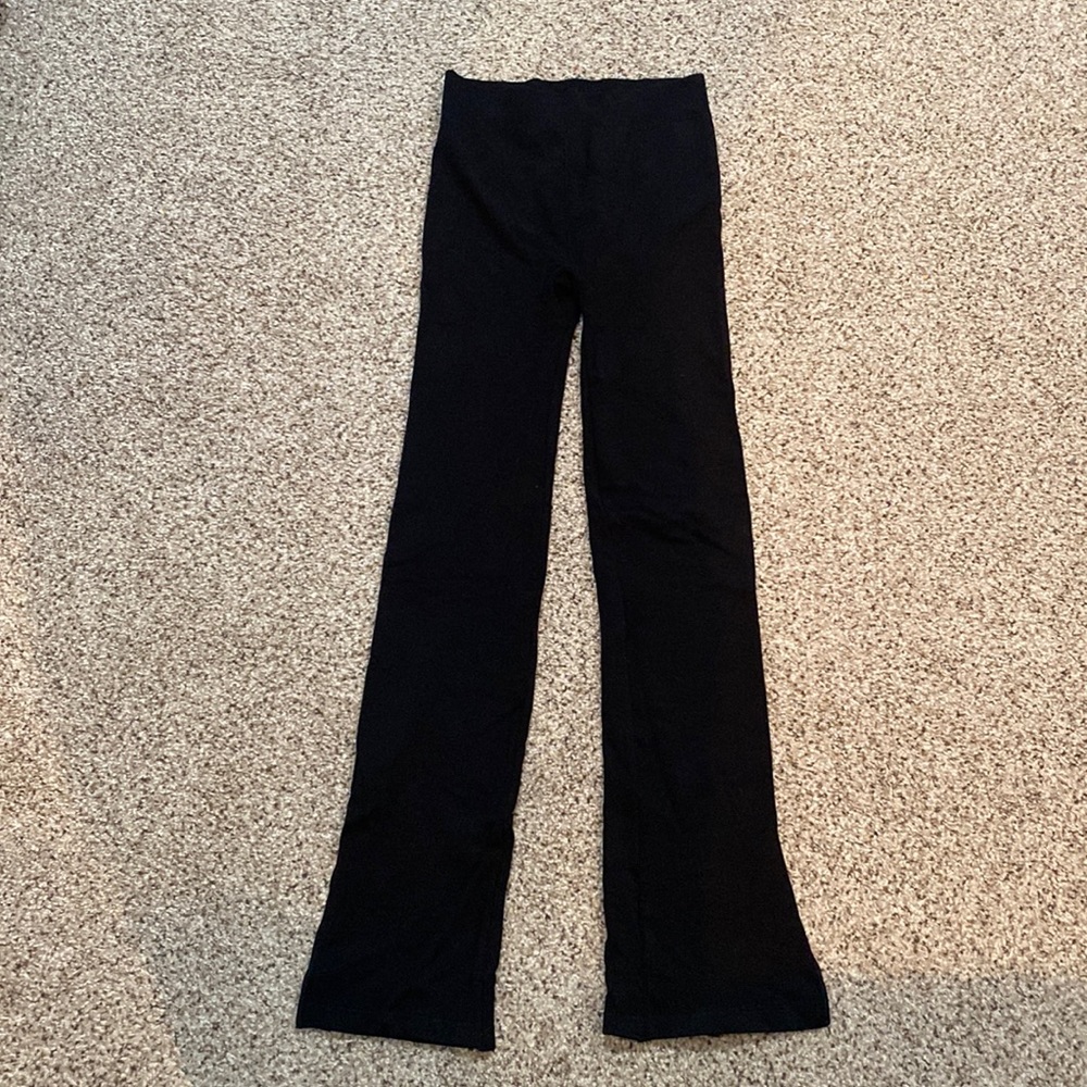 Fabletics Cloud Seamless High-Waisted Pant